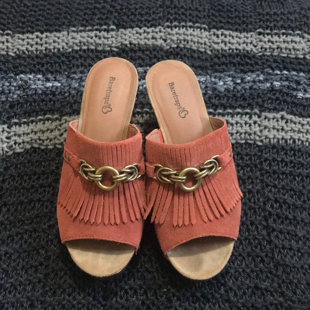 Baretraps “Sparrow” suede open toe